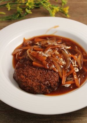 レンジで簡単！煮込みメンチカツ-レシピのメイン写真