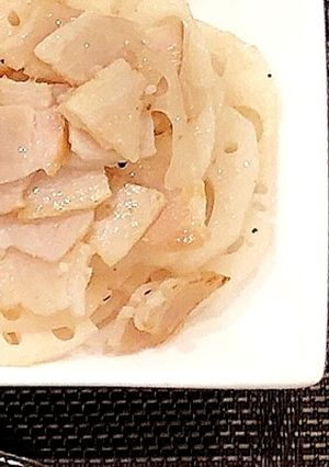 蓮根とベーコンのにんにく炒め☆副菜に-レシピのメイン写真