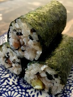 残ったひじき煮で☆しそ梅細巻き-レシピのメイン写真