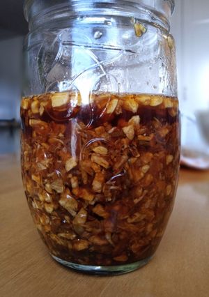 食べるラー油をニンニク油で★海外でも♪-レシピのメイン写真