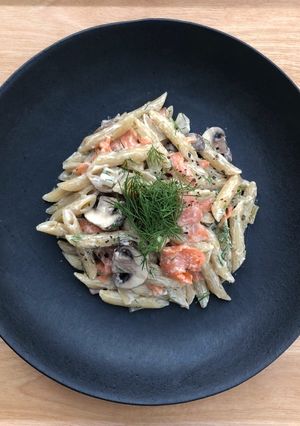 スモークサーモンとクリームチーズのペンネ-レシピのメイン写真