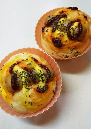 薄力粉で簡単ウインナーとチーズのパン-レシピのメイン写真