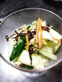 キャベツときゅうりの塩昆布〜♪-レシピのメイン写真