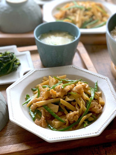 牡蠣だし醤油で作る絹さやの和風青椒肉絲-レシピのメイン写真