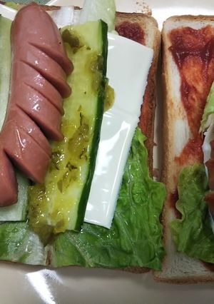 食パンでホットドッグのランチ-レシピのメイン写真