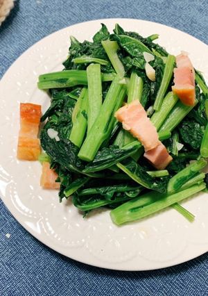 これが美味しい！かき菜とベーコン炒め-レシピのメイン写真