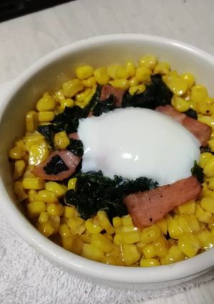 ケールのコーンバター焼き温玉のせ-レシピのメイン写真