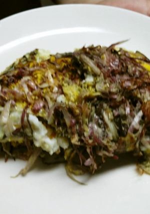 ラディッキオのお好み焼き風目玉焼き-レシピのメイン写真