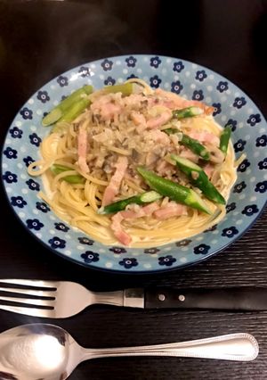 アスパラとマッシュルームのクリームパスタ-レシピのメイン写真