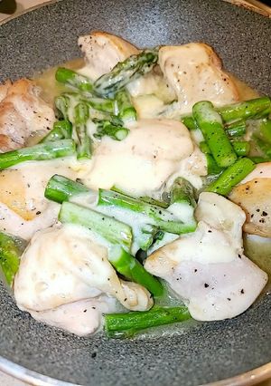 鶏肉とアスパラガスのチーズ蒸し焼き-レシピのメイン写真