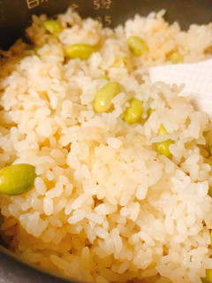 味付け2つで簡単!炊飯器で枝豆ごはん-レシピのメイン写真