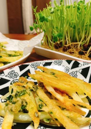 豆苗とジャガイモの揚げ焼き-レシピのメイン写真