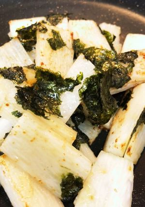 シンプル☆山芋と海苔のごま油炒め-レシピのメイン写真