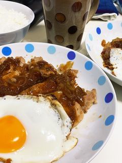 生姜焼き ~目玉焼き乗せ~-レシピのメイン写真