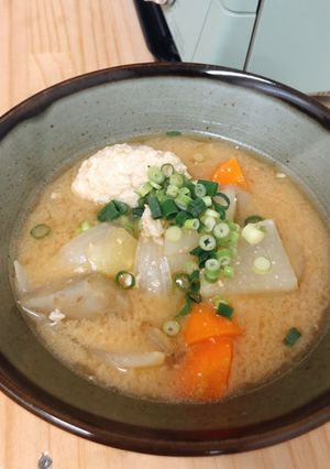 根菜ホクホク✿ごぼうと鶏団子のみそ汁-レシピのメイン写真