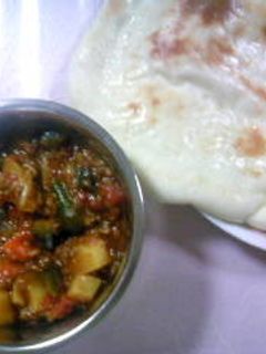 お店顔負けうまうま夏野菜カレーとナン-レシピのメイン写真