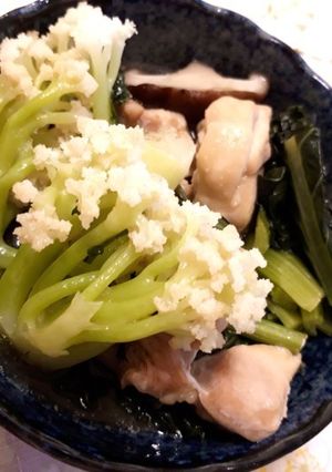 カリーノケールとカリフローレの醤油鍋-レシピのメイン写真
