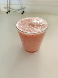 超簡単ミキサーにかけるだけ苺スムージー-レシピのメイン写真