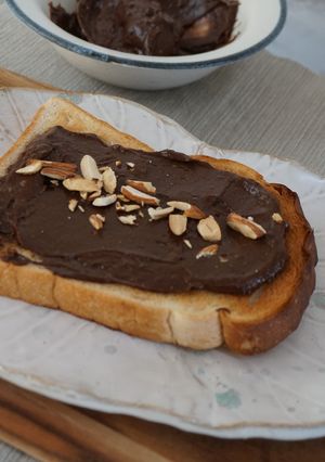 濃厚アボカドチョコクリームトースト-レシピのメイン写真