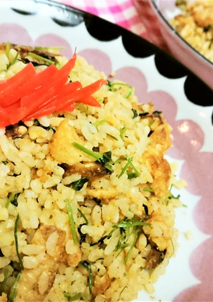 冷や飯消費！豆苗と小揚げのコク旨和風炒飯-レシピのメイン写真