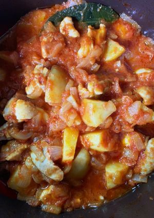 簡単!鶏肉とじゃがいものトマト煮-レシピのメイン写真