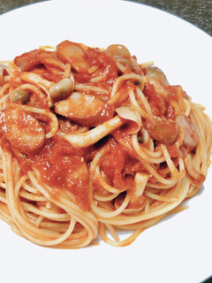 コク旨!ウインナーとしめじのトマトパスタ-レシピのメイン写真
