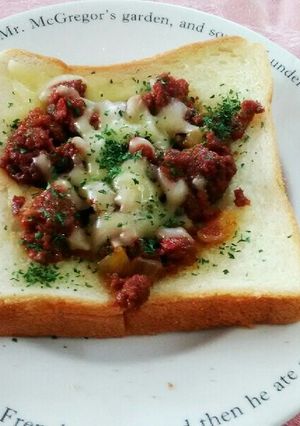 簡単✨ちょい足しミートピザトースト-レシピのメイン写真