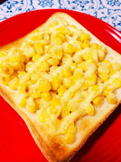 コーンマヨトースト-レシピのメイン写真