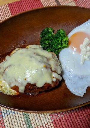 とろとろ玉ねぎ♡煮込みハンバーグ-レシピのメイン写真