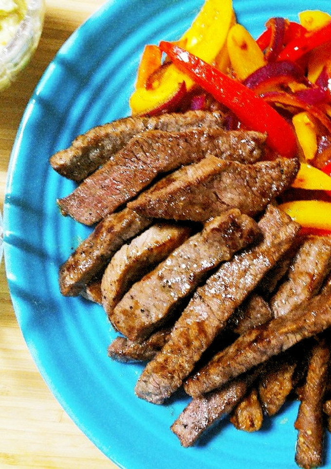 ファヒータ風肉と野菜の炒め物-レシピのメイン写真