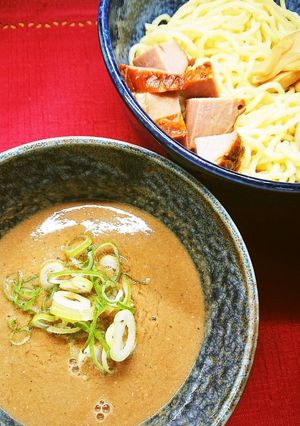 簡単！鯖味噌缶DE濃厚魚介つけ麺スープ♪-レシピのメイン写真