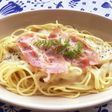 ベーコンのせるだけ♪手抜きカルボナーラ