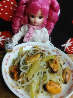 リカちゃん♡ムール貝もやしセロリ亜州炒め-レシピのメイン写真