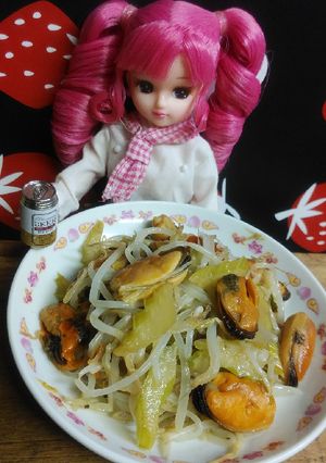 リカちゃん♡ムール貝もやしセロリ亜州炒め-レシピのメイン写真