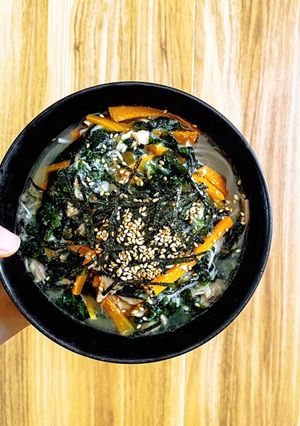 ワカメと人参で免疫力UP！中華風味の蕎麦-レシピのメイン写真