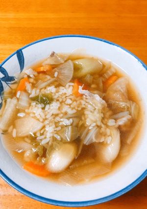 残り物野菜で作るスープたっぷりおじや♪-レシピのメイン写真