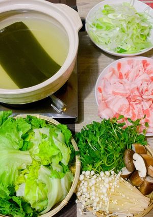 いくらでも食べれちゃうレタスしゃぶしゃぶ-レシピのメイン写真
