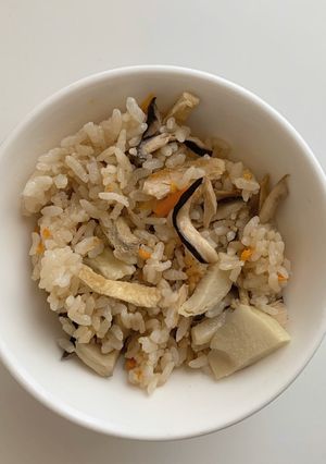 ツナをつかった五目炊き込みご飯-レシピのメイン写真