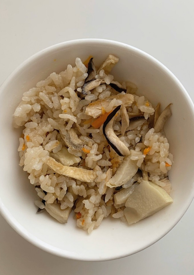 ツナをつかった五目炊き込みご飯-レシピのメイン写真