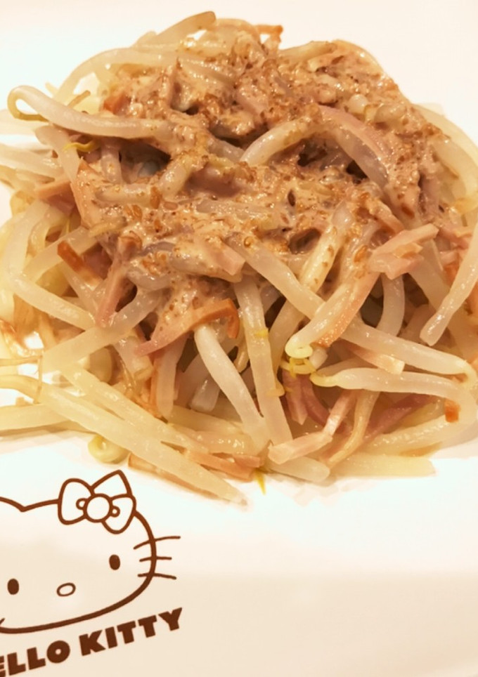 簡単！焼豚とモヤシのごま風味サラダ-レシピのメイン写真