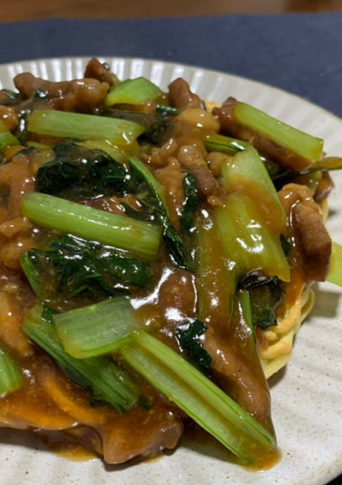 豚ロースと小松菜のからしあんかけ焼きそば-レシピのメイン写真