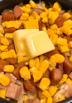 味噌バタコーンとポークの土鍋ご飯-レシピのメイン写真
