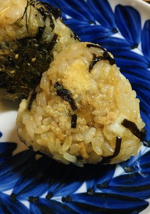 ラーメン塩昆布チーズおにぎり-レシピのメイン写真