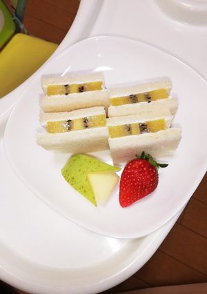 ゴールドキウイとヨーグルト☆サンドイッチ-レシピのメイン写真