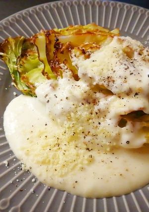 春キャベツのステーキ〜濃厚チーズソース〜-レシピのメイン写真