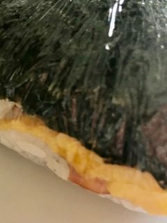 俺流!玉子とソーセージのおにぎらずサンド-レシピのメイン写真