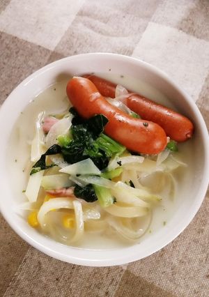 栄養満点！洋風ほうれん草ミルクうどん-レシピのメイン写真