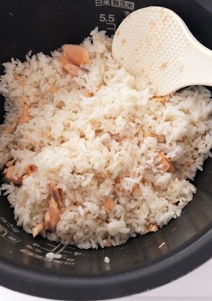 簡単鮭の炊き込みご飯-レシピのメイン写真