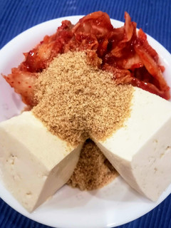 超簡単!キムチすりゴマ豆腐(ゴマ油がけ)-レシピのメイン写真