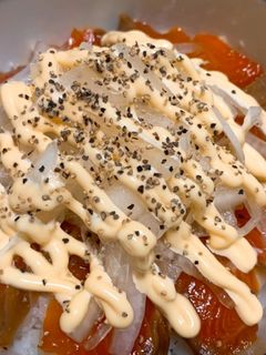 絶品☆オニオンサーモンマヨ丼-レシピのメイン写真
